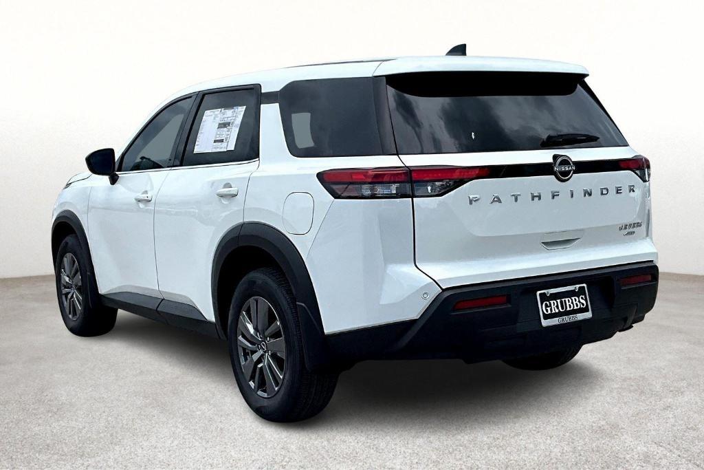 new 2025 Nissan Pathfinder car, priced at $40,450