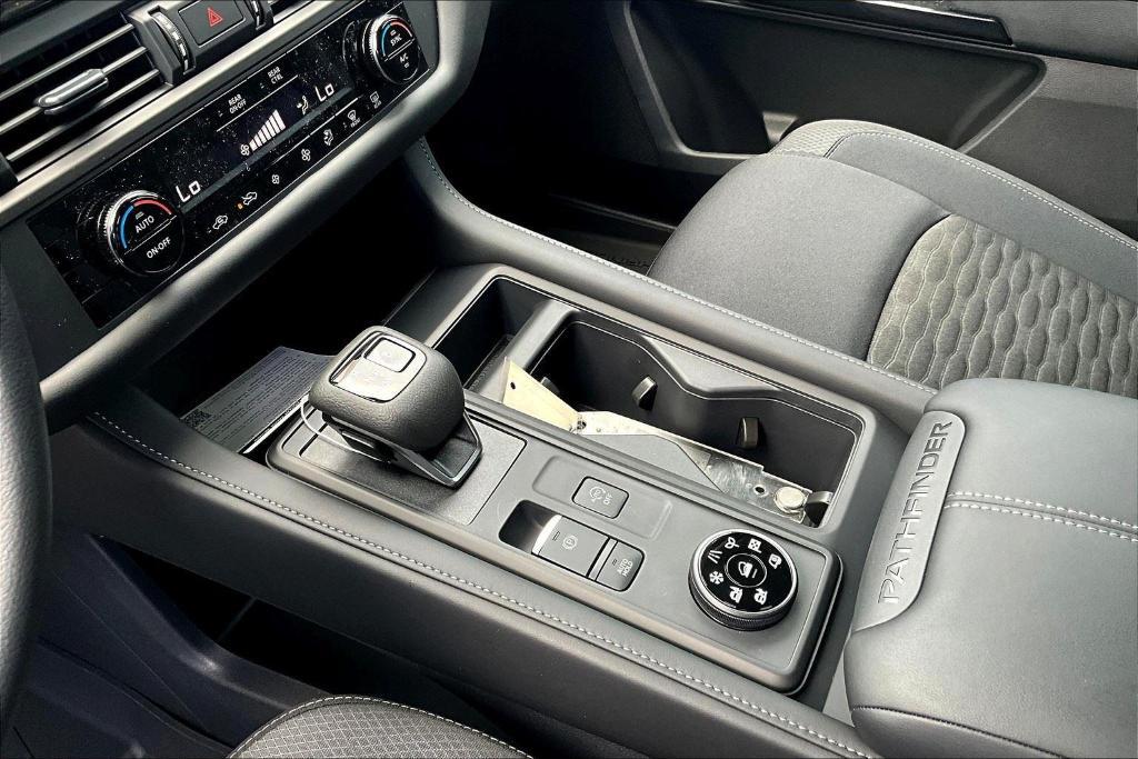new 2025 Nissan Pathfinder car, priced at $40,450