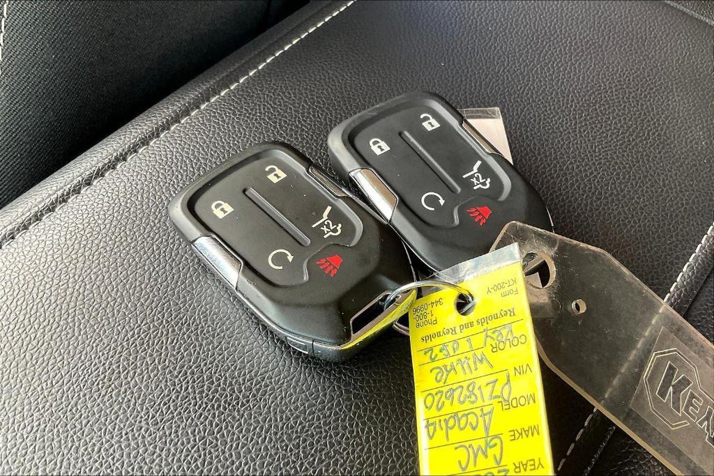 used 2023 GMC Acadia car, priced at $27,200