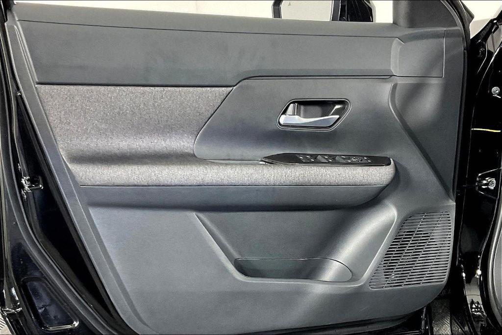 new 2025 Nissan Kicks car, priced at $25,503
