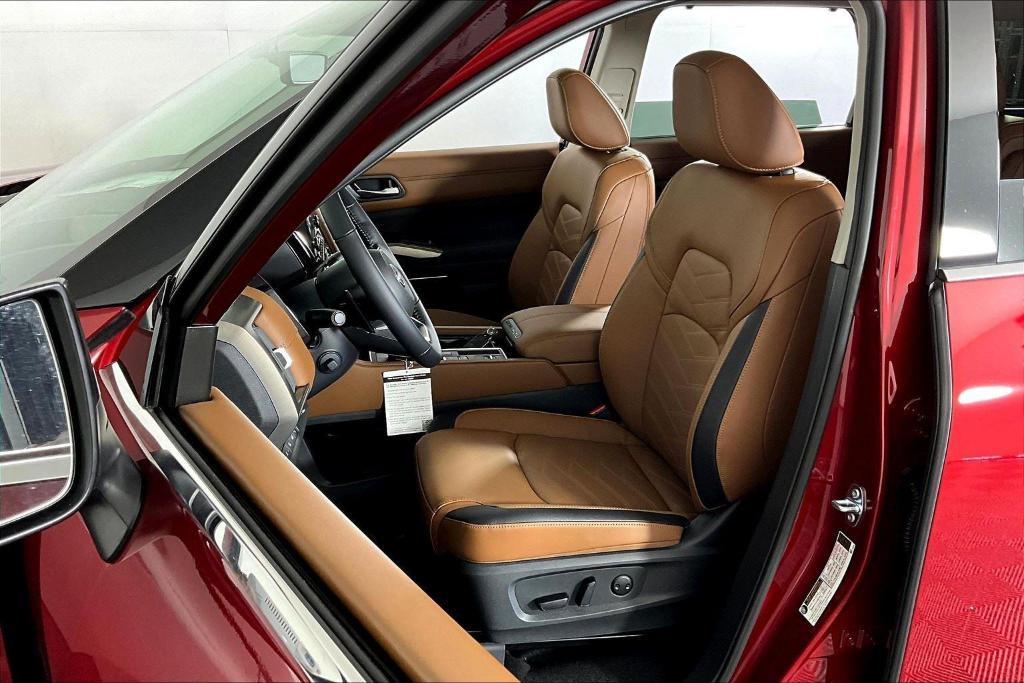 new 2025 Nissan Pathfinder car, priced at $51,503