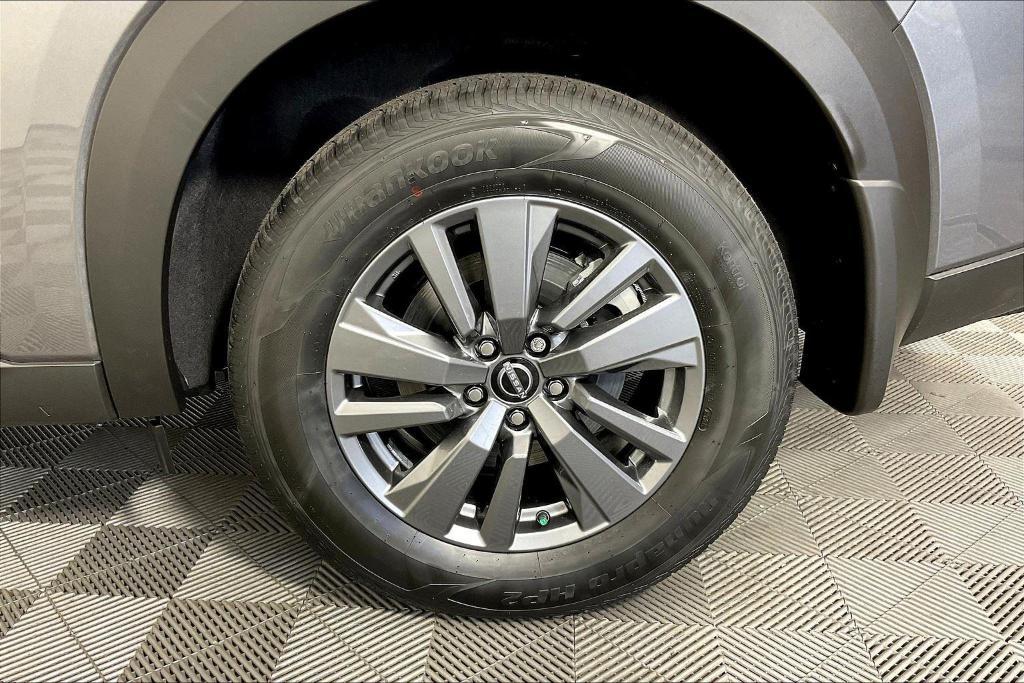 new 2025 Nissan Pathfinder car, priced at $38,719