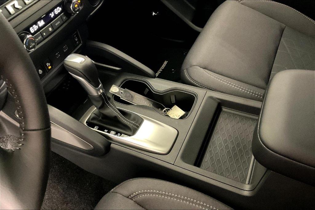 new 2025 Nissan Frontier car, priced at $40,786