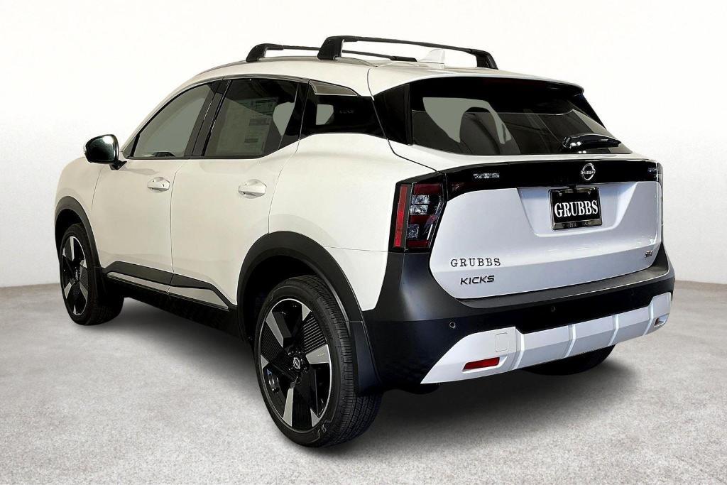 new 2025 Nissan Kicks car, priced at $29,015