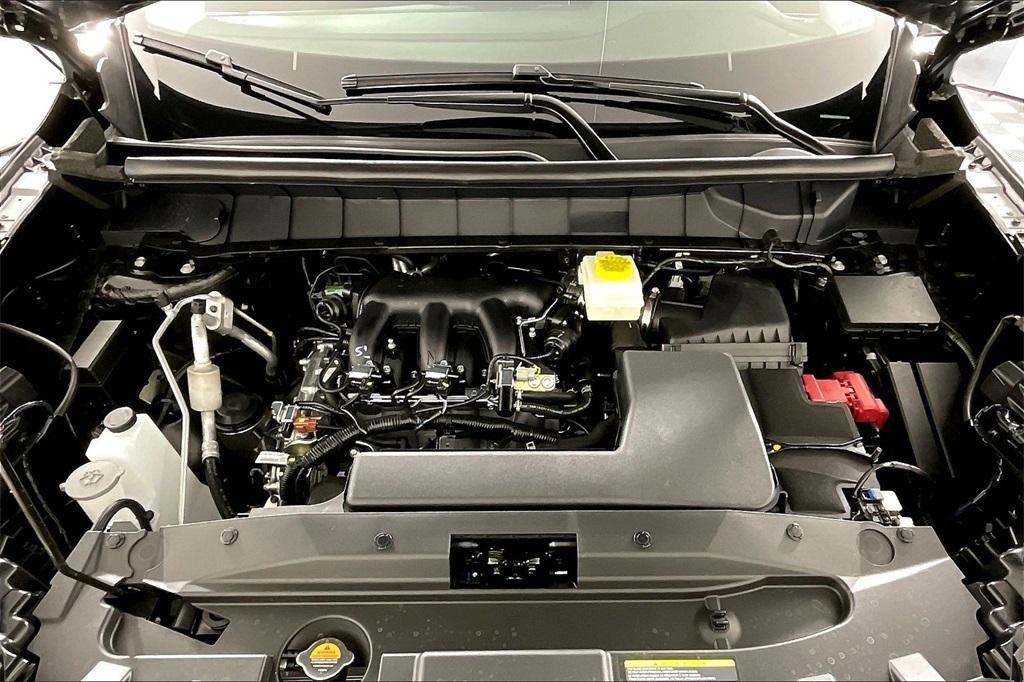 new 2025 Nissan Pathfinder car, priced at $40,450