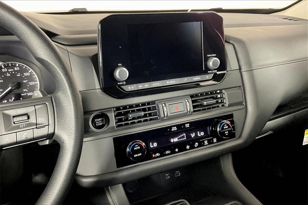 new 2025 Nissan Pathfinder car, priced at $40,450