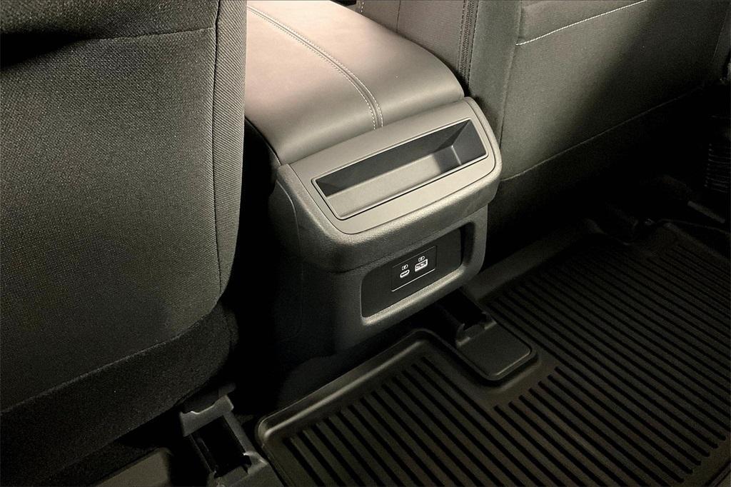 new 2025 Nissan Pathfinder car, priced at $40,450