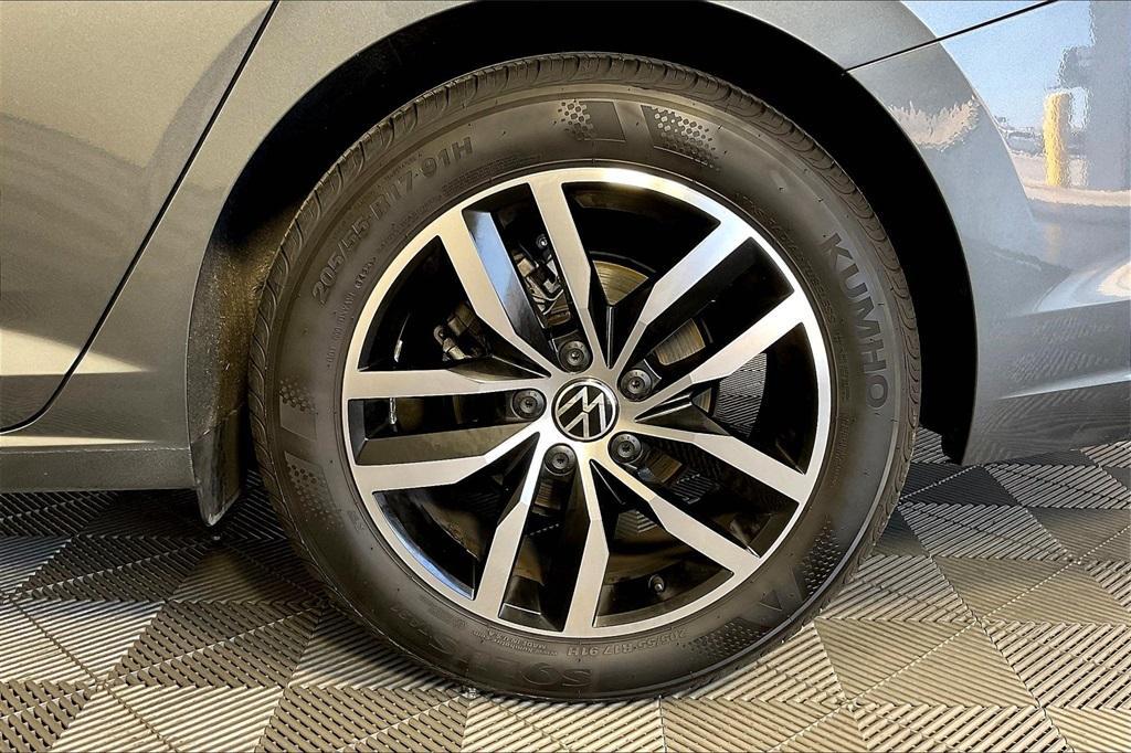 used 2025 Volkswagen Jetta car, priced at $24,129