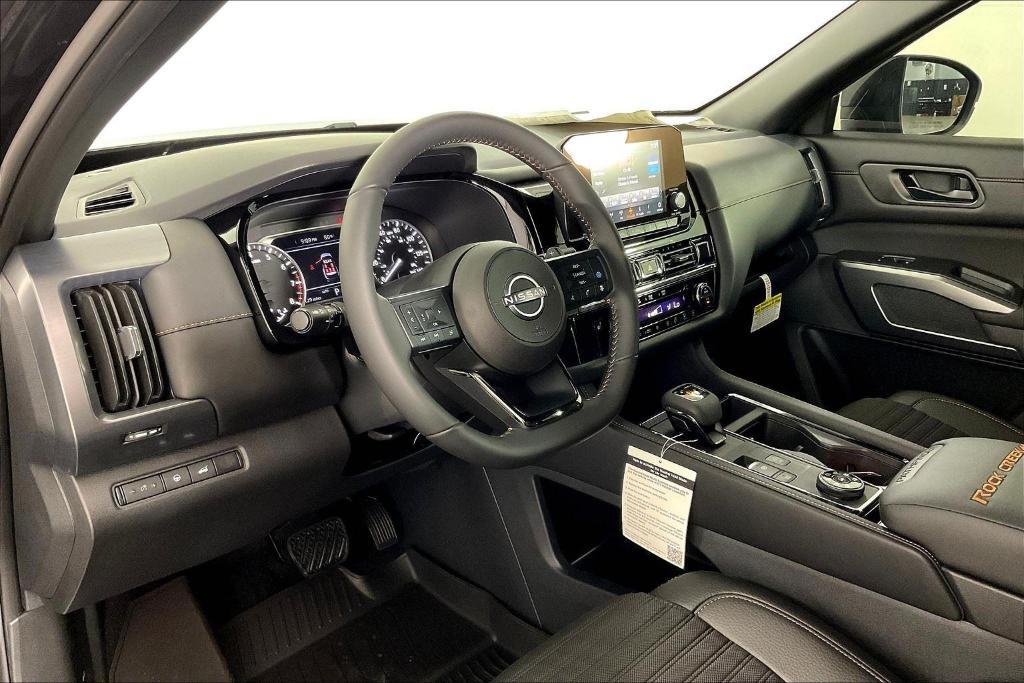 new 2025 Nissan Pathfinder car