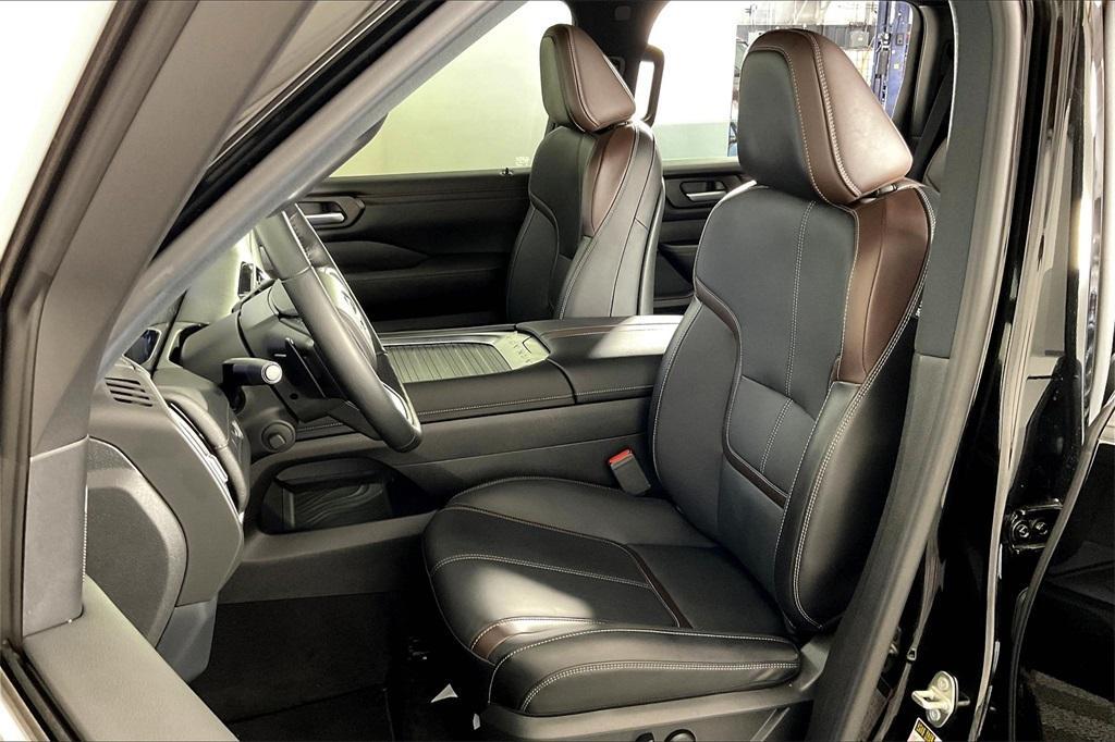 new 2025 Nissan Armada car, priced at $60,190