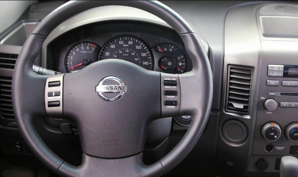 used 2007 Nissan Titan car