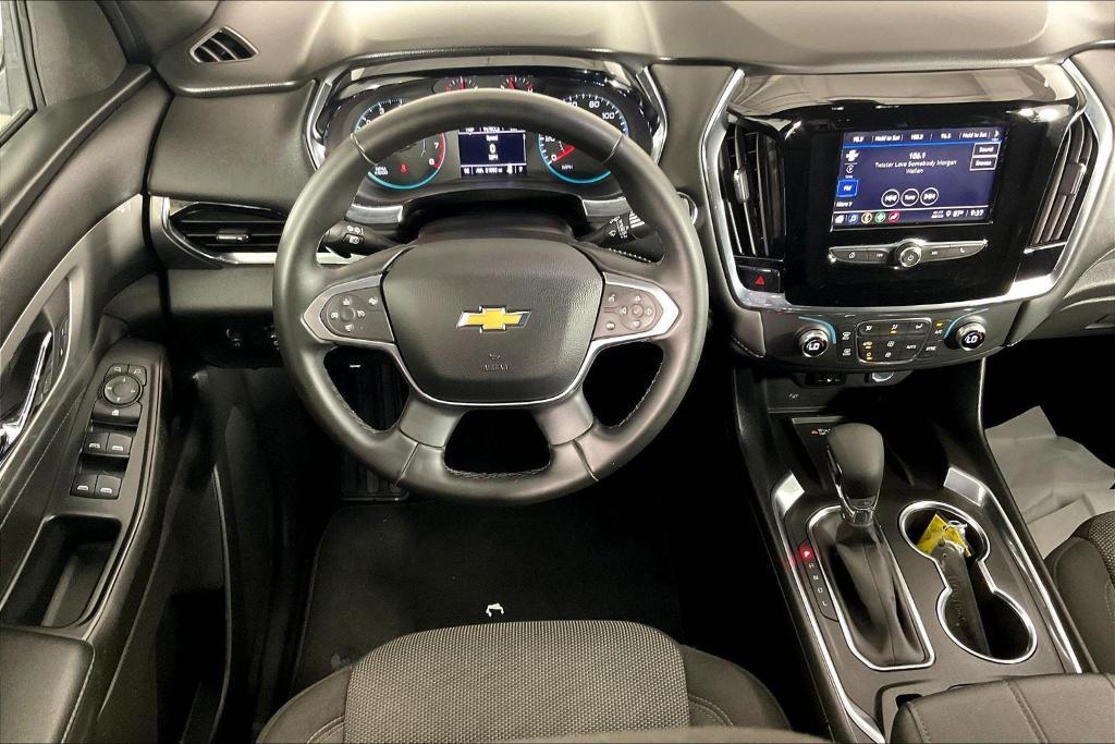 used 2023 Chevrolet Traverse car, priced at $29,677
