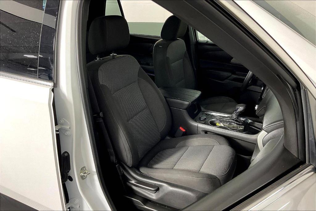 used 2023 Chevrolet Traverse car, priced at $29,677