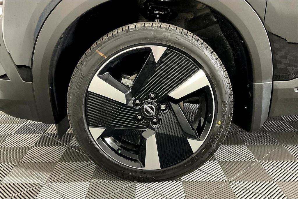 new 2025 Nissan Kicks car, priced at $26,319