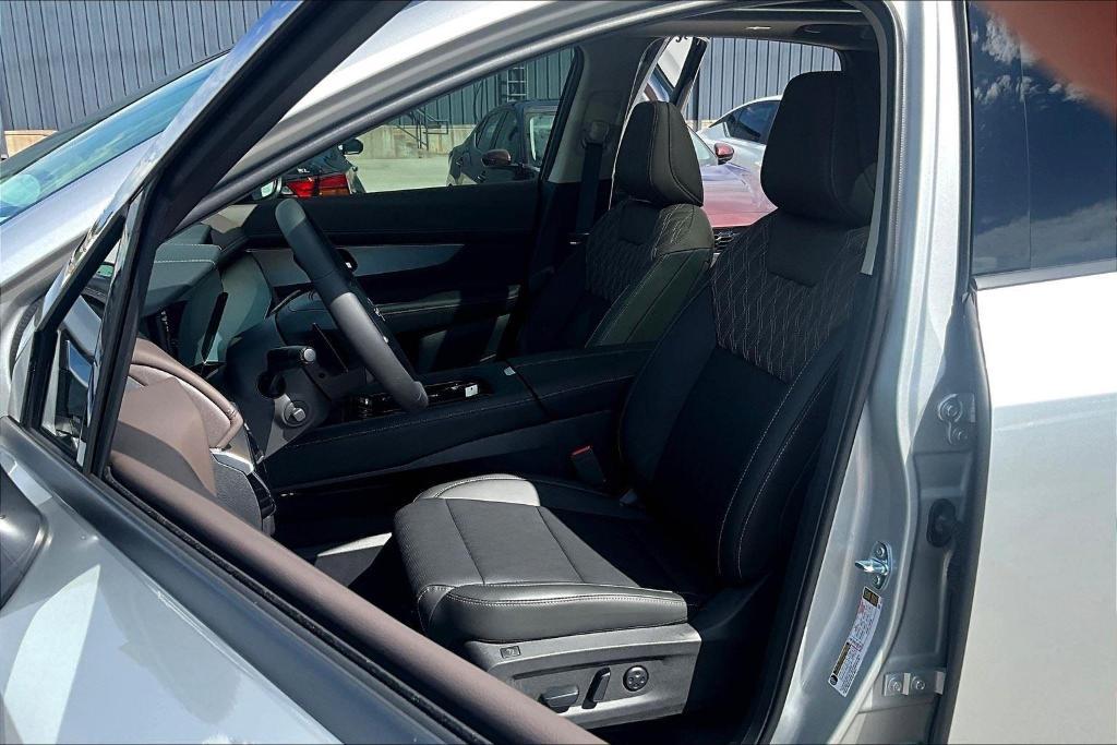 new 2025 Nissan Murano car, priced at $50,016