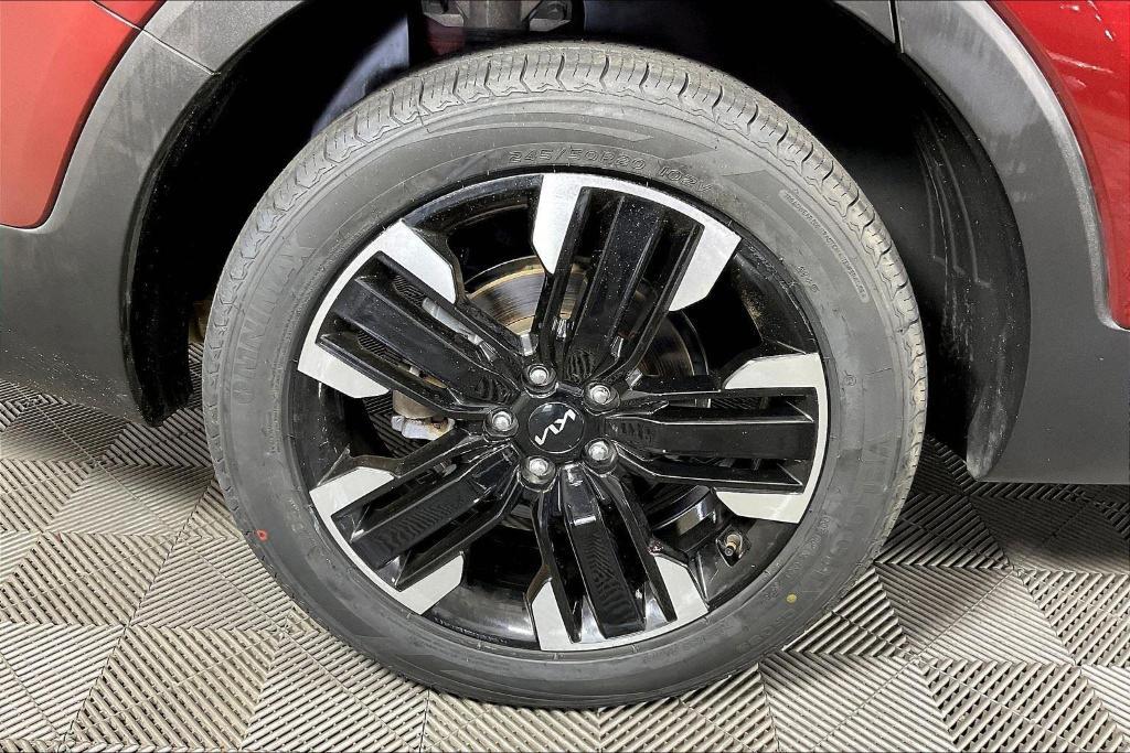 used 2024 Kia Telluride car, priced at $40,977