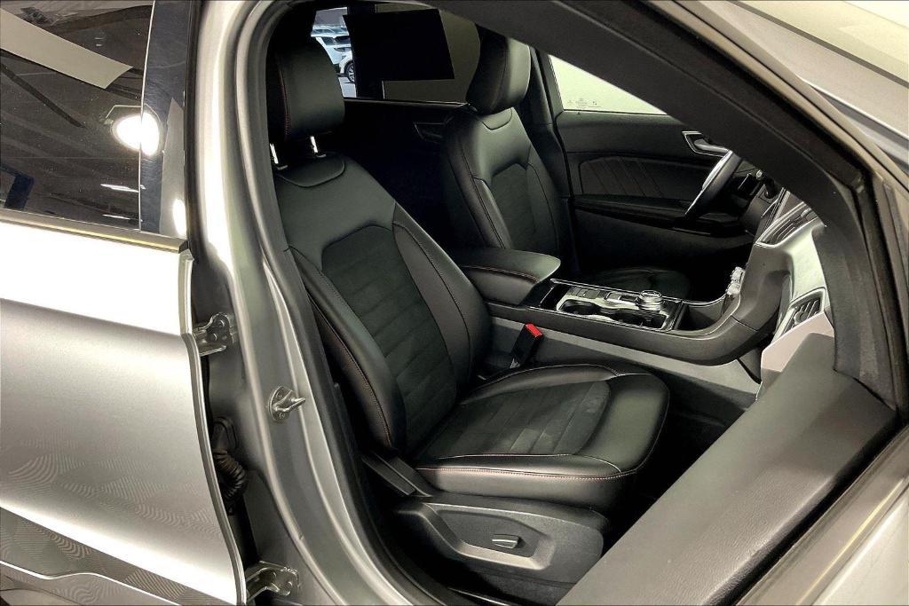used 2021 Ford Edge car, priced at $25,377