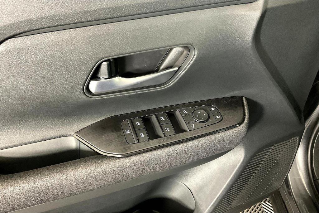 new 2025 Nissan Kicks car, priced at $26,701