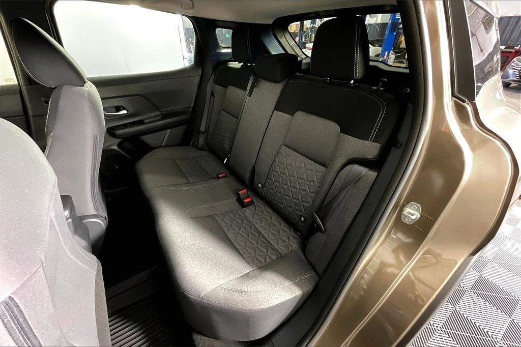 new 2025 Nissan Kicks car, priced at $27,360