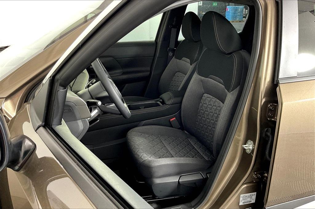new 2025 Nissan Kicks car, priced at $27,360