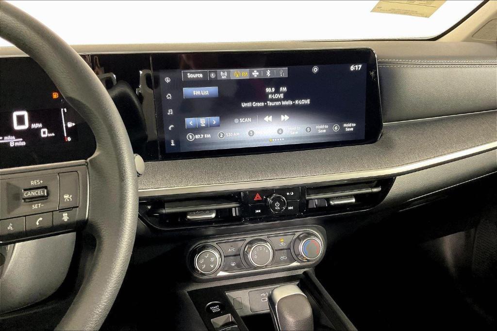 new 2025 Nissan Kicks car, priced at $24,595