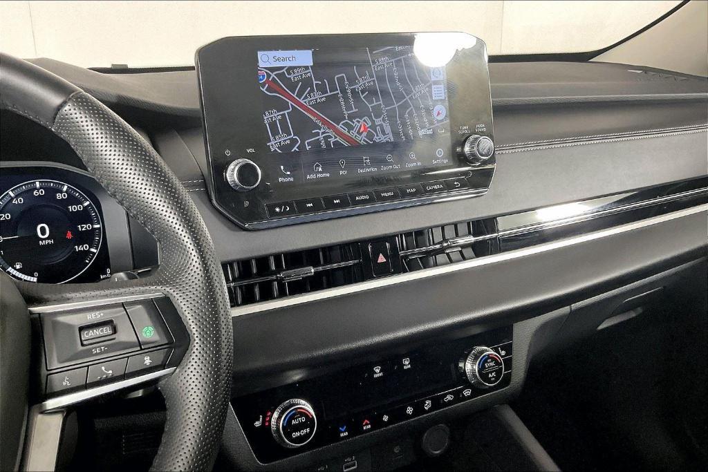used 2024 Mitsubishi Outlander PHEV car, priced at $32,901