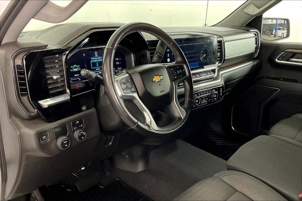 used 2022 Chevrolet Silverado 1500 car, priced at $30,800