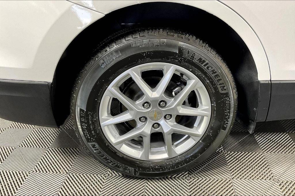 used 2024 Chevrolet Equinox car, priced at $22,400