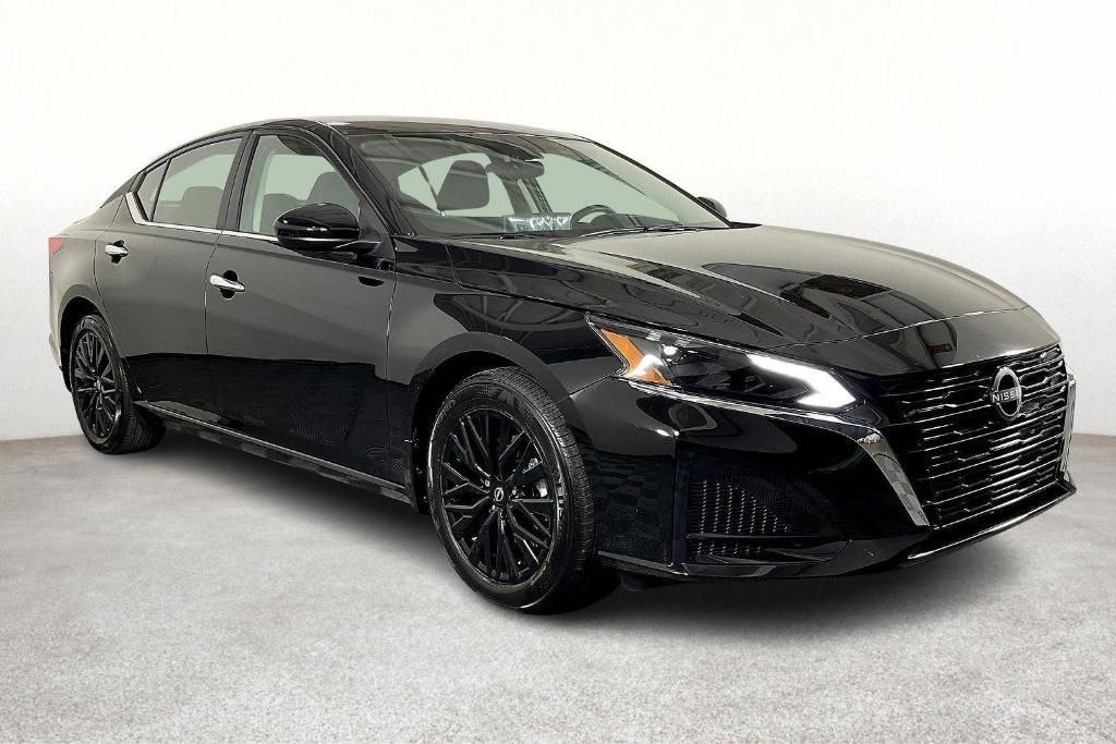 new 2025 Nissan Altima car, priced at $29,086