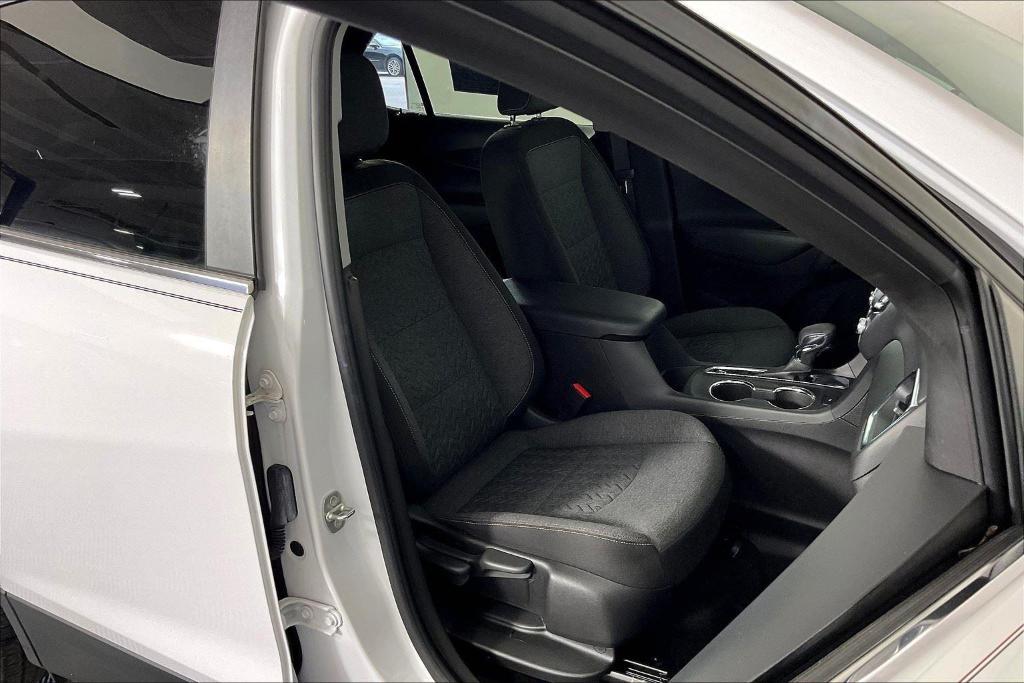 used 2022 Chevrolet Equinox car, priced at $21,000