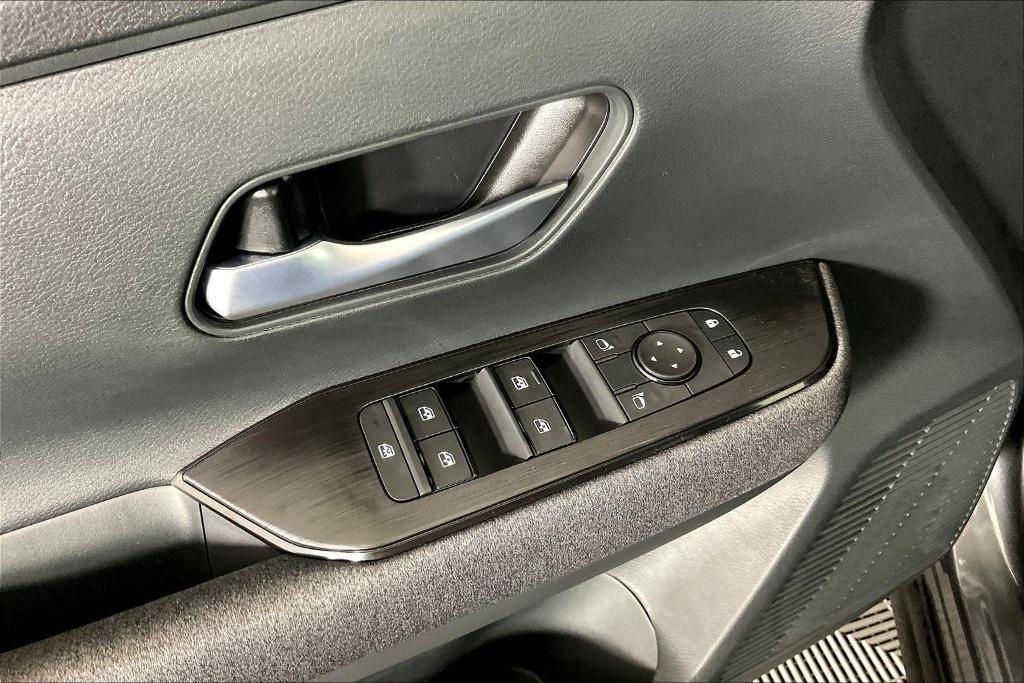 new 2025 Nissan Kicks car, priced at $27,455