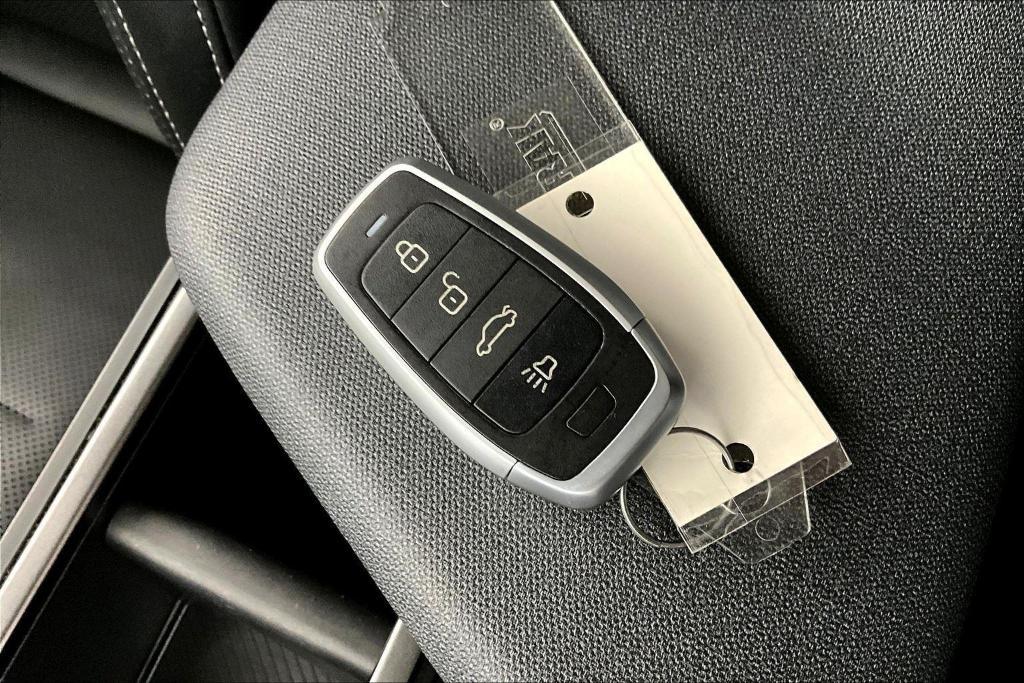 used 2024 Kia EV6 car, priced at $28,776