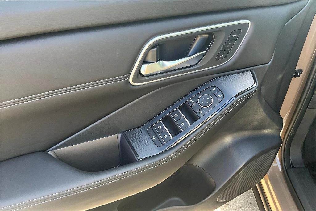 new 2025 Nissan Rogue car, priced at $43,795