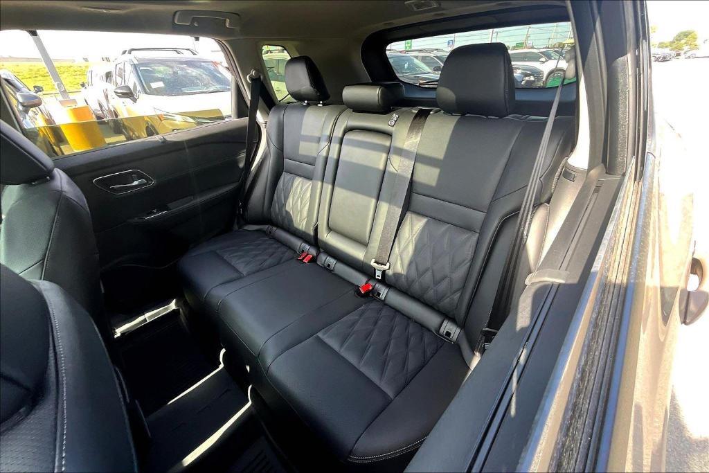 new 2025 Nissan Rogue car, priced at $43,795