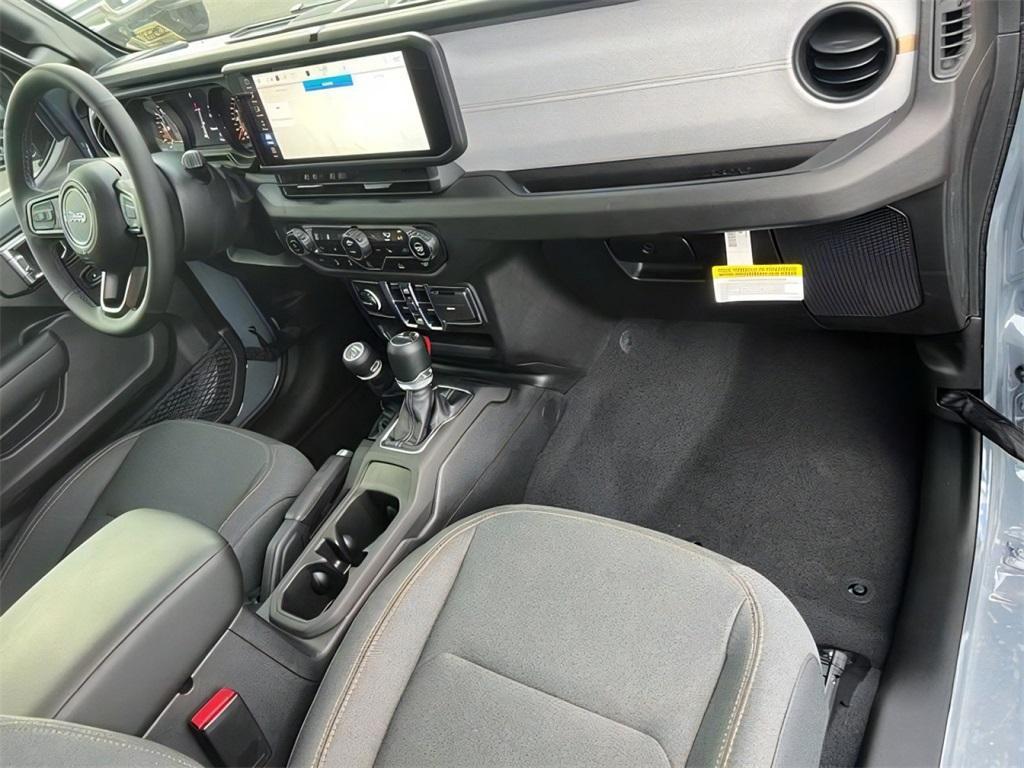 new 2025 Jeep Gladiator car, priced at $43,320