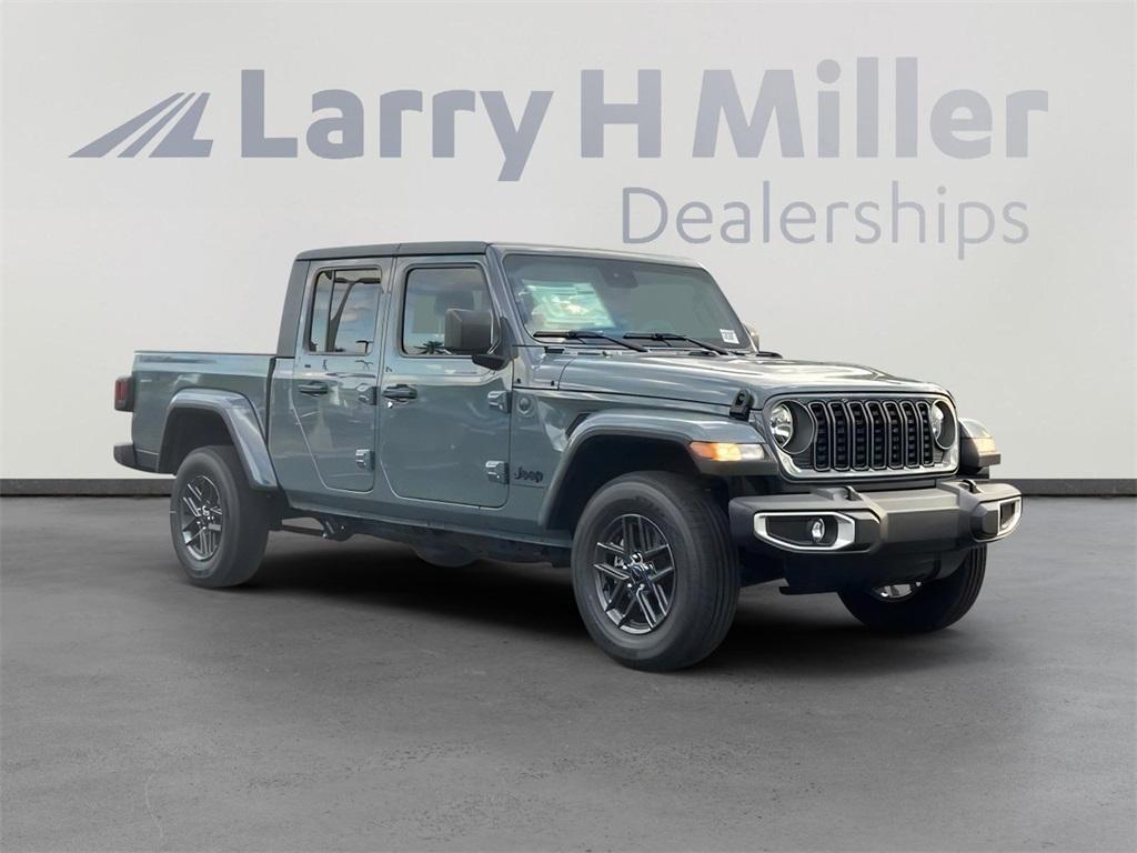 new 2025 Jeep Gladiator car, priced at $43,320