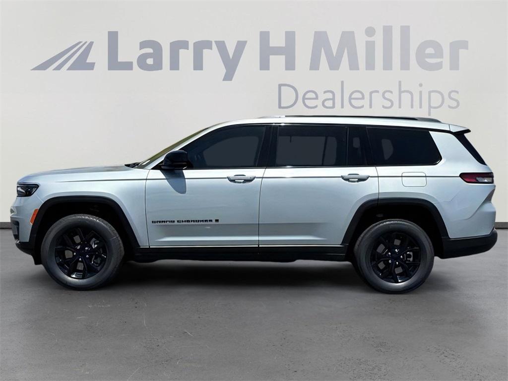 new 2025 Jeep Grand Cherokee L car, priced at $42,422