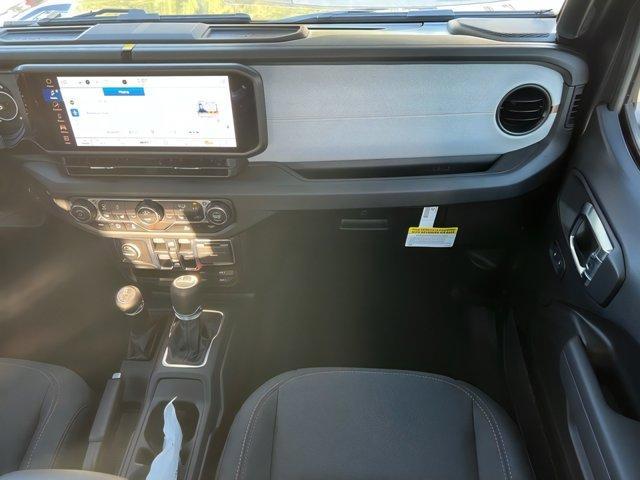 new 2025 Jeep Gladiator car, priced at $44,572
