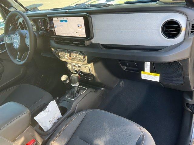 new 2025 Jeep Gladiator car, priced at $44,572