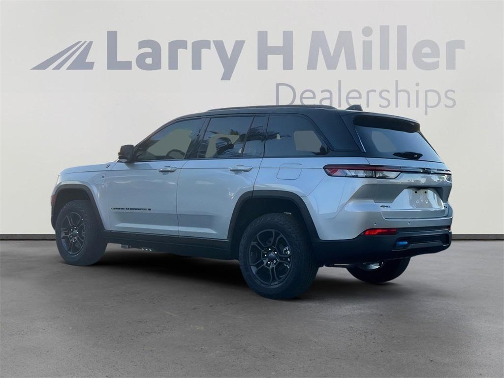 new 2025 Jeep Grand Cherokee 4xe car, priced at $60,387