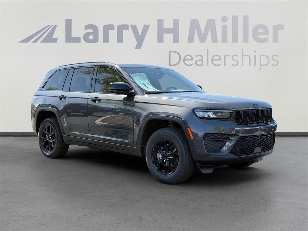 new 2025 Jeep Grand Cherokee car, priced at $40,072