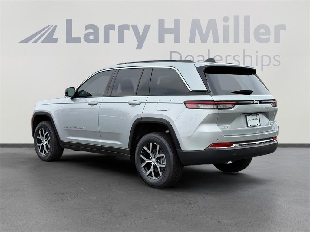 new 2025 Jeep Grand Cherokee car, priced at $45,862