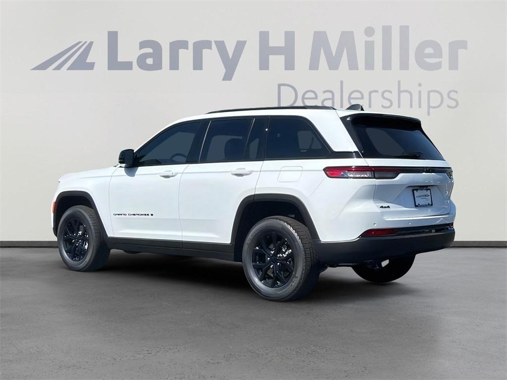 new 2025 Jeep Grand Cherokee car, priced at $39,957