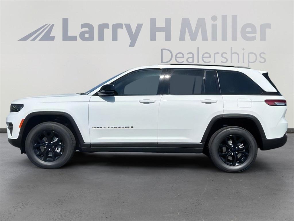 new 2025 Jeep Grand Cherokee car, priced at $39,957