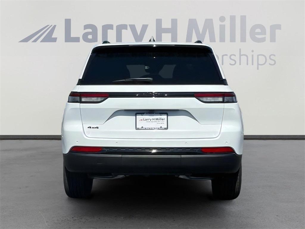 new 2025 Jeep Grand Cherokee car, priced at $39,957