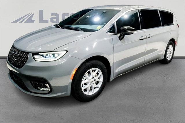 new 2025 Chrysler Pacifica car, priced at $39,487