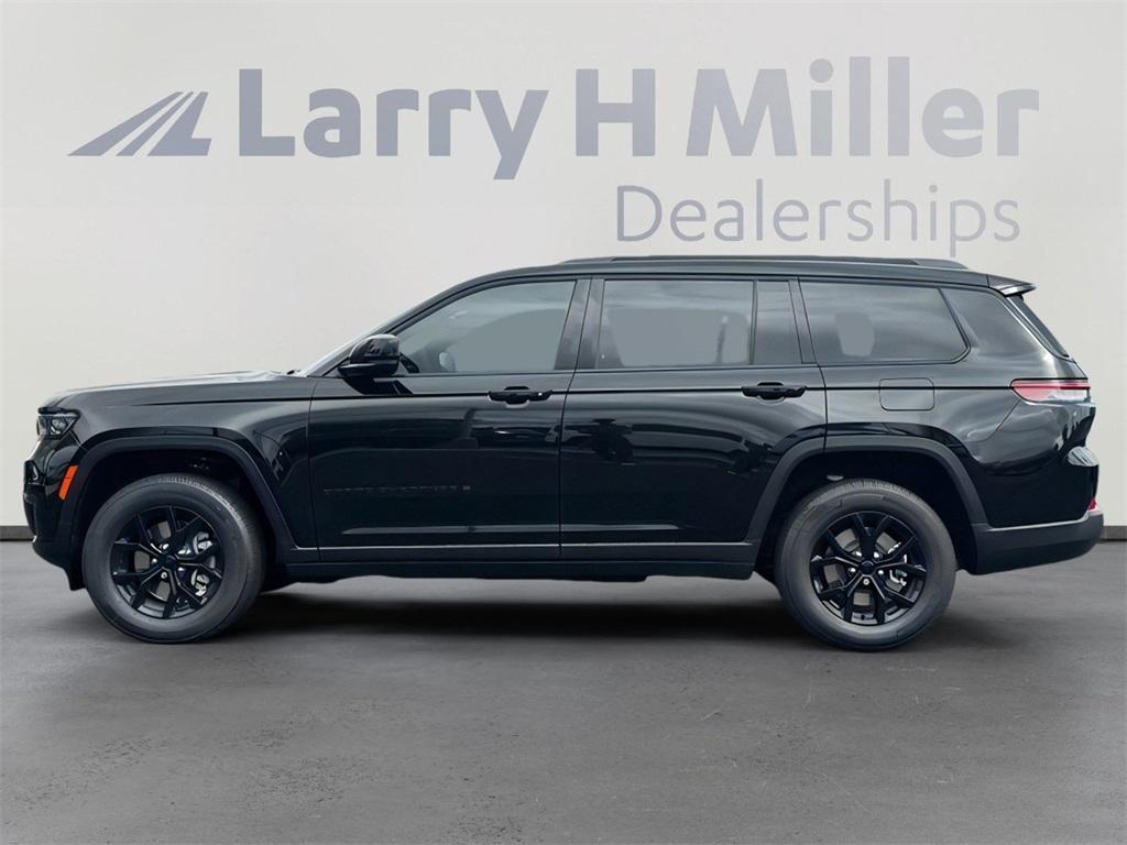 new 2025 Jeep Grand Cherokee L car, priced at $39,072