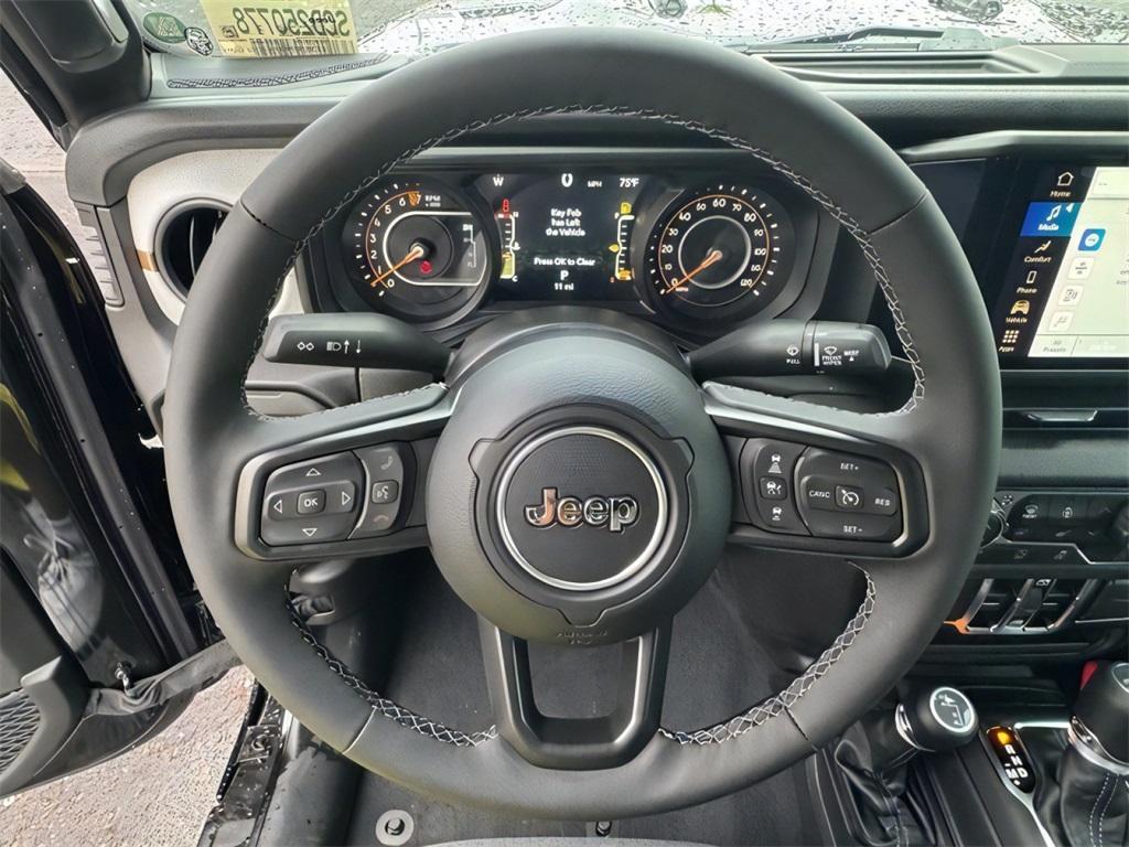 new 2025 Jeep Gladiator car, priced at $45,742