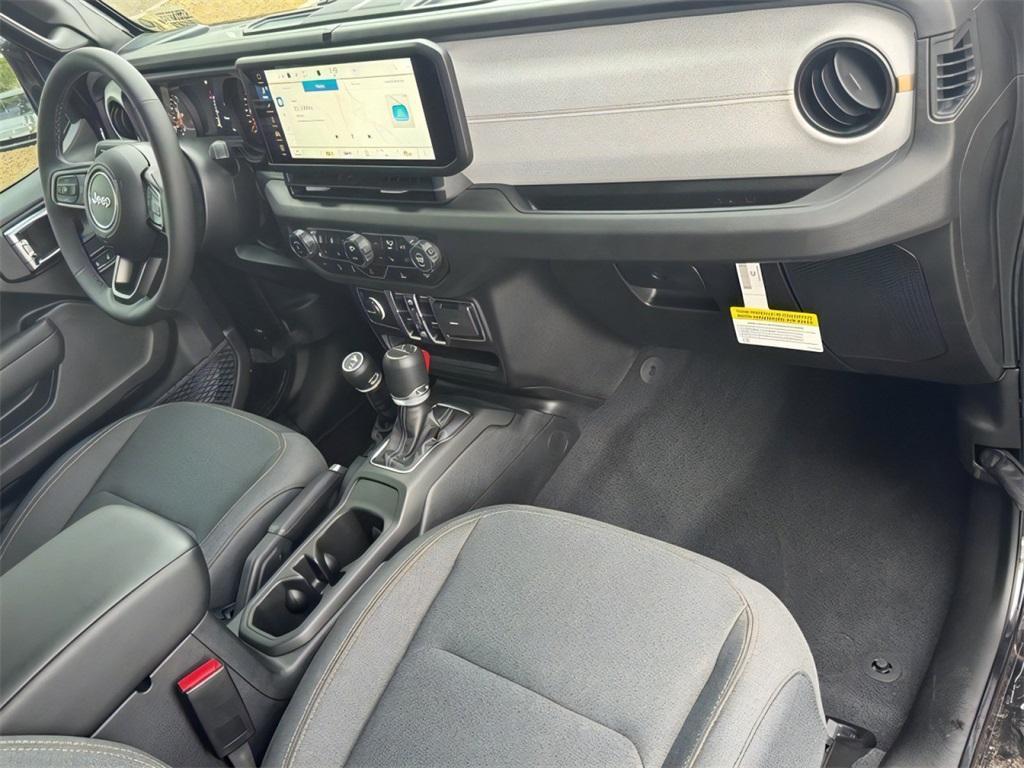 new 2025 Jeep Gladiator car, priced at $45,742