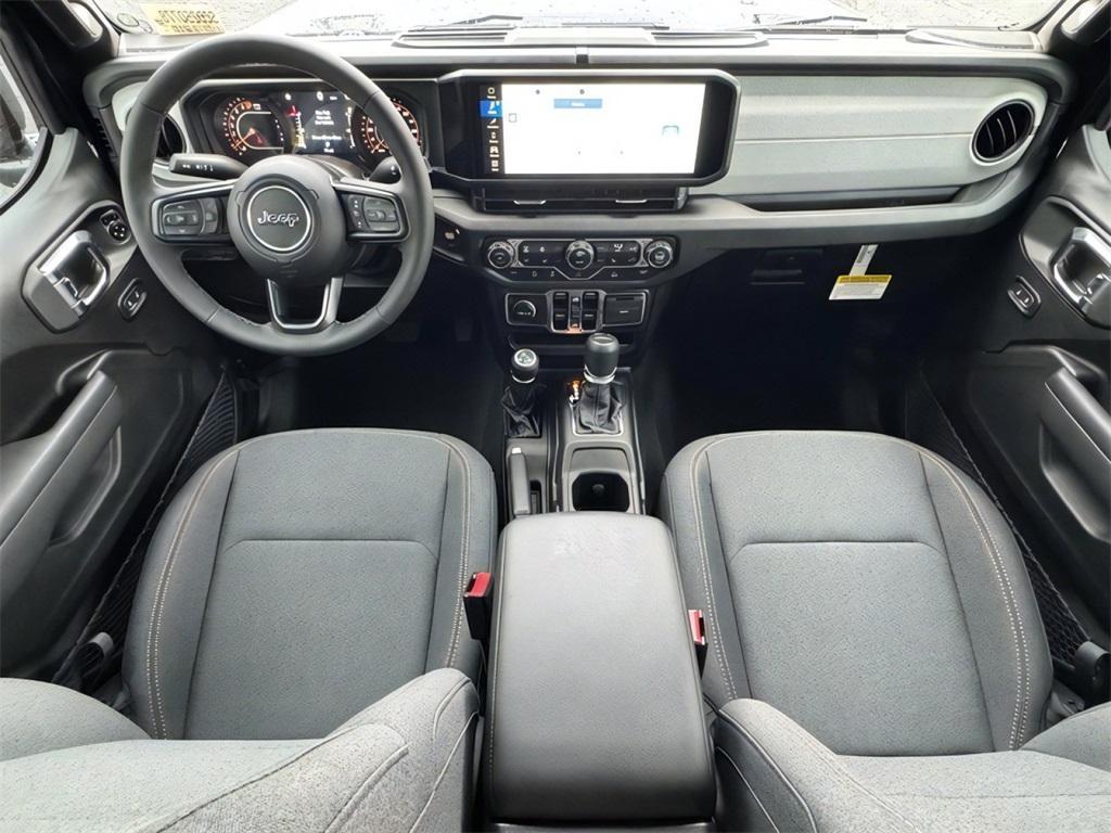 new 2025 Jeep Gladiator car, priced at $45,742